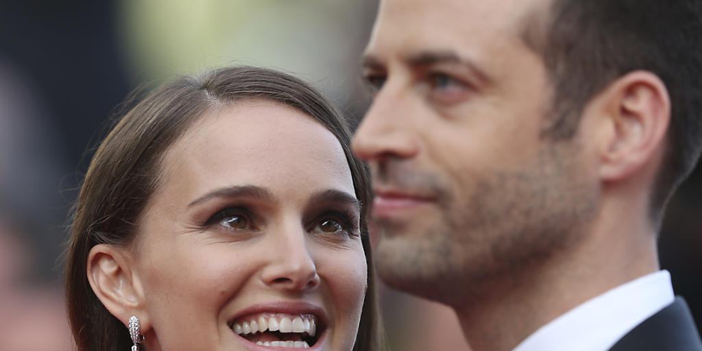 Star-Choreograph Benjamin Millepied - hier mit seiner Gattin Natalie Portman - wirft den Bettel hin und verlässt das Pariser Opernballett (Archiv). Star-Choreograph Benjamin Millepied - hier mit seiner Gattin Natalie Portman - wirft den Bettel hin und verlässt das Pariser Opernballett (Archiv).
