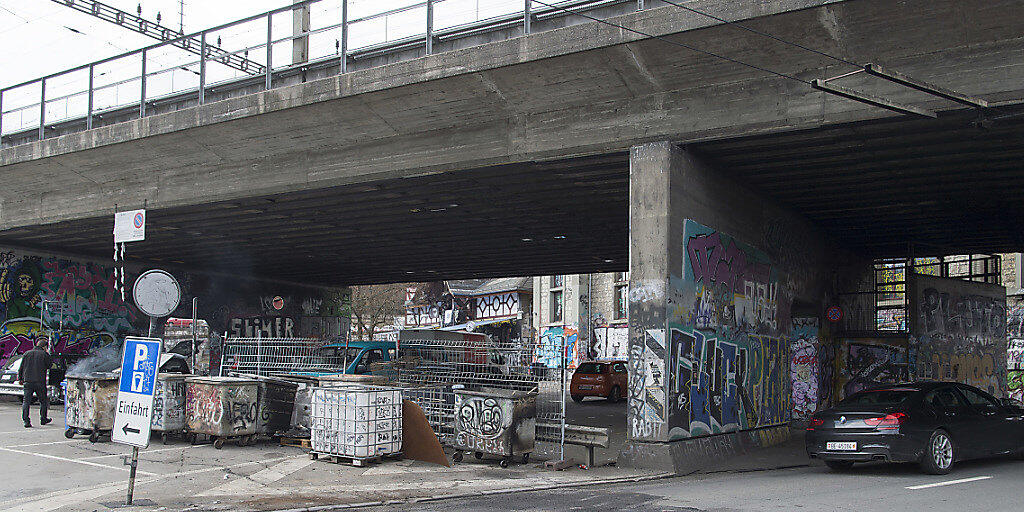 Hier, auf der Berner Schützenmatte, wird immer wieder mit Drogen gehandelt, wie jeder Berner weiss. (Archivbild)