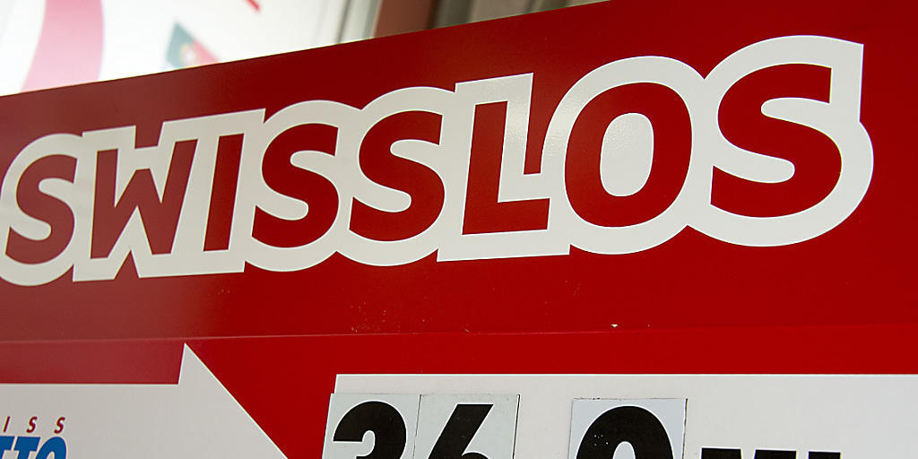 Wer im Lotto einen Megajackpot knackt, soll künftig von einem Steuerfreibetrag von einer Million Franken profitieren. Dies schlägt der Ständerat im neuen Geldspielgesetz vor. (Symbolbild) Wer im Lotto einen Megajackpot knackt, soll künftig von einem Steuerfreibetrag von einer Million Franken profitieren. Dies schlägt der Ständerat im neuen Geldspielgesetz vor. (Symbolbild)