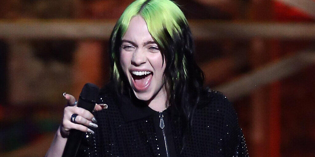ARCHIV - Popstar Billie Eilish hat sechs Wochen vor dem Kinostart des neuen James-Bond-Films «Keine Zeit zu sterben» ein Musikvideo zum Titelsong präsentiert. Foto: Isabel Infantes/PA Wire/dpa ARCHIV - Popstar Billie Eilish hat sechs Wochen vor dem Kinostart des neuen James-Bond-Films «Keine Zeit zu sterben» ein Musikvideo zum Titelsong präsentiert. Foto: Isabel Infantes/PA Wire/dpa