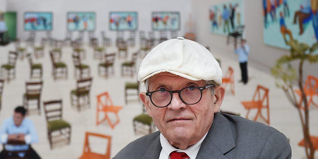 Grosse Ehre für David Hockney. Der Künstler und Grafiker wird Queen Elizabeth II. ein eigenes Fenster an der Westminster Abbey gestalten. (Archivbild)