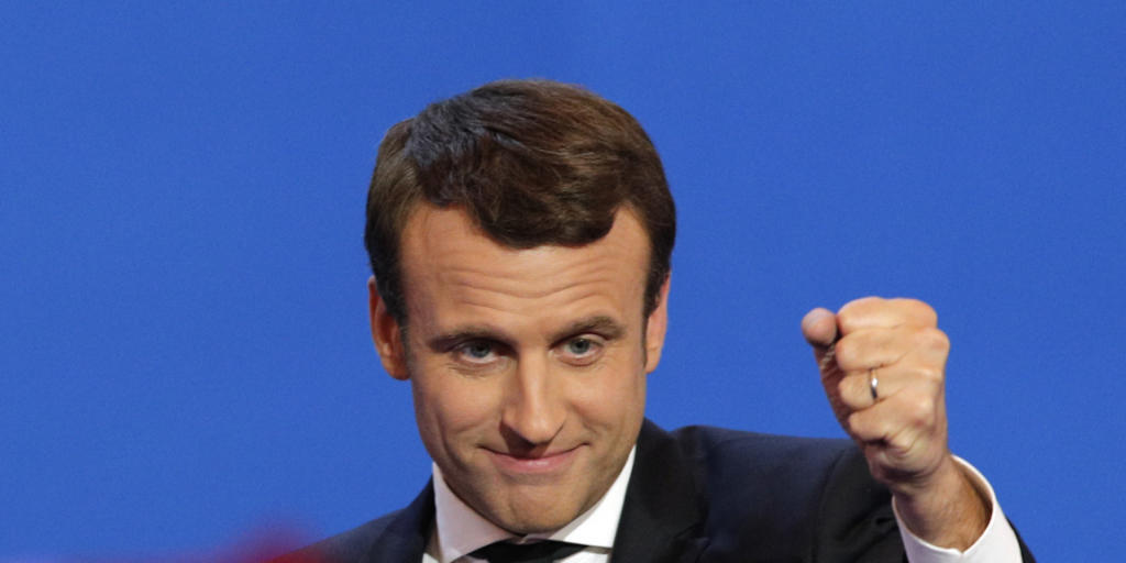 Er liegt nach der ersten Runde der französischen Präsidentschaftswahlen vorn: Emmanuel Macron will nun die Stichwahl gegen Marine Le Pen vom Front National für sich entscheiden.