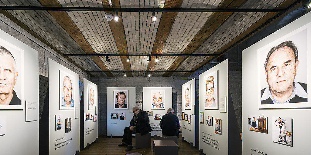 Eine Ausstellung in Bern hat den Opfern fürsorgerischer Zwangsmassnahmen ein Gesicht gegeben. 8000 Betroffene haben ein Gesuch für einen Solidaritätsbeitrag gestellt. (Archivbild)