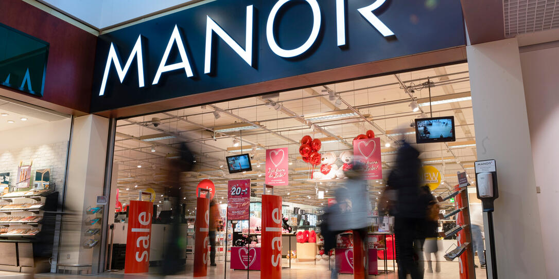 20230208 WR Manor in Haag  - rege Kundschaft