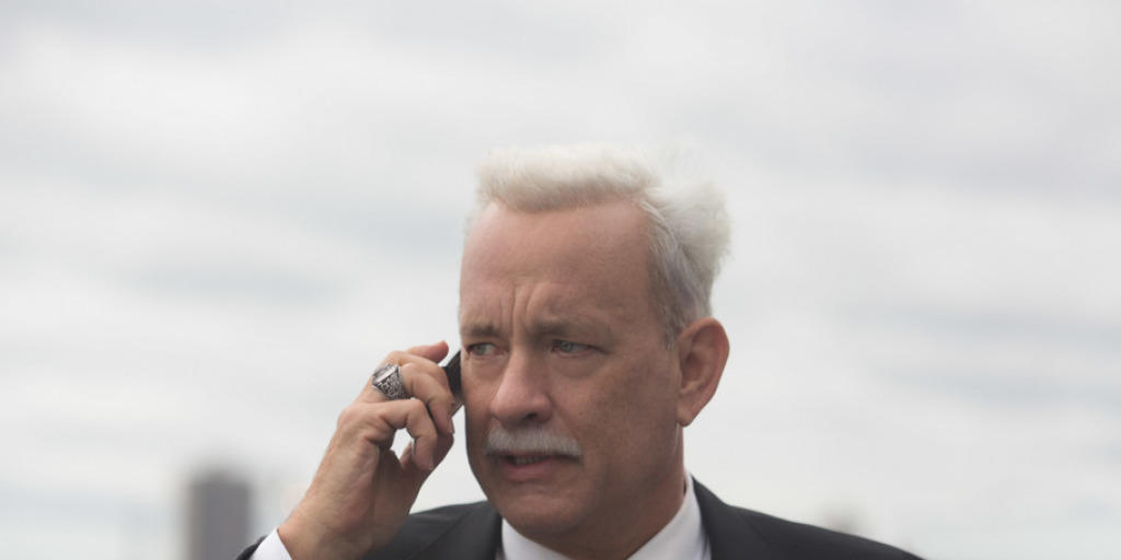 Tom Hanks spielt in Clint Eastwoods Film "Sully" einen heldenhaften Piloten (Archiv)