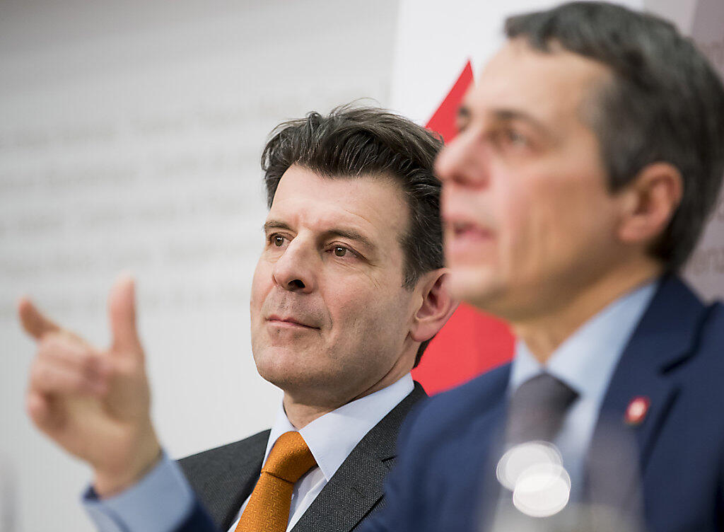 Roberto Balzaretti, Staatssekretär links, und Bundesrat Ignazio Cassis, Vorsteher EDA, während der Medienkonferenz am Mittwoch (Archvi). Roberto Balzaretti, Staatssekretär links, und Bundesrat Ignazio Cassis, Vorsteher EDA, während der Medienkonferenz am Mittwoch (Archvi).