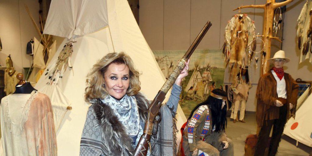 Trauriger als es scheint: Hella Brice, Witwe von "Winnetou"-Darsteller Pierre Brice, fällt es nicht leicht, sich von den Schätzen ihres verstorbenen Ehemannes zu trennen.
