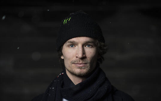Der Schweizer Snowboarder Iouri Podladtchikov wurde von der Lauterkeitskommission wegen unlauterer Werbung auf Instagram gerügt. (Archivbild)