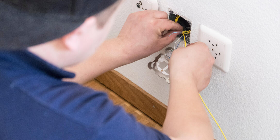 GLASFASER, GLASFASERINSTALLATION, GLASFASERINFRASTRUKTUR, GLASFASERNETZ,GLASFASERANSCHLUSS, EWZ, ELEKTRIZITAETSWERK DER STADT ZUERICH, EWZ.ZUERINET, MEIN ZUERICH MEIN NETZ, SD-FIBER, NETZWERKINSTALLATION, SUB-UNTERNEHMEN, SERVICE PROVIDER, DIENSTLEISTER,