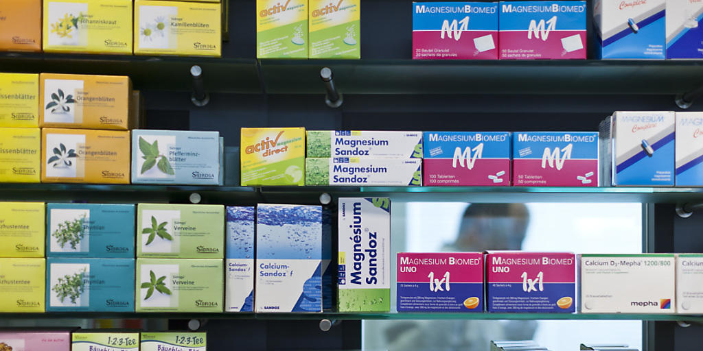Medikamente soll es bald auch in der Migros zu kaufen geben: Ab Sommer gibt es in der Migros-Filiale an der Berner Marktgasse eine Zur-Rose-Apotheke. (Symbolbild)