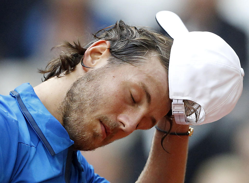Lucas Pouille verliert als Nummer 22 der Welt gegen Aussenseiter Dusan Lajovic (ATP 80) das Auftakteinzel im Davis-Cup-Halbfinal in Lille Lucas Pouille verliert als Nummer 22 der Welt gegen Aussenseiter Dusan Lajovic (ATP 80) das Auftakteinzel im Davis-Cup-Halbfinal in Lille