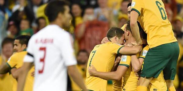 Die Australier jubeln über den Finaleinzug beim Asien-Cup. Die Australier jubeln über den Finaleinzug beim Asien-Cup.