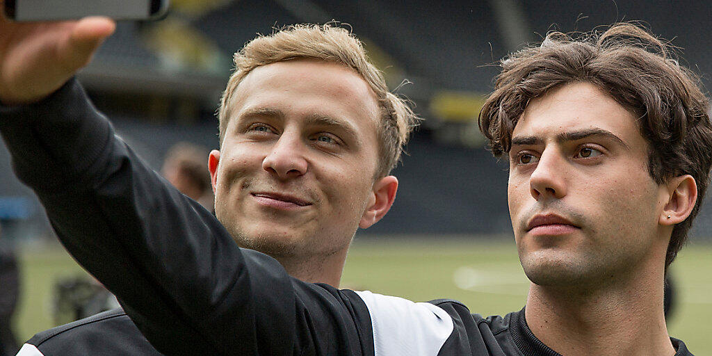 Erst Konkurrenten, dann Mitbewohner und später Liebende: Mario (links) und Leon, gespielt von Max Hubacher und Aaron Altaras. (Frenetic Films)
