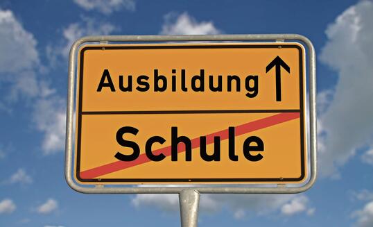German road sign school and apprenticeship