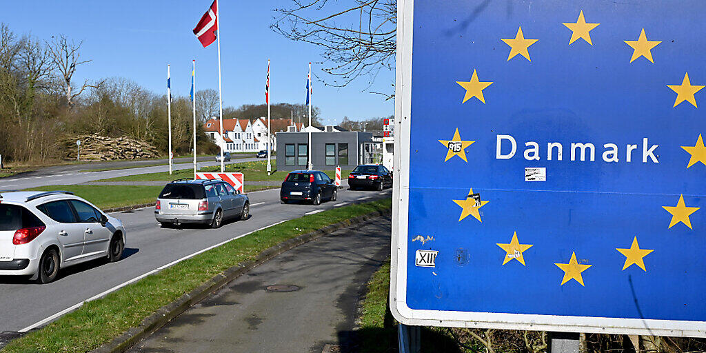ARCHIV - Die meisten Menschen aus Deutschland dürfen seit Samstag nur noch mit einem triftigen Grund ins Land einreisen. Foto: Carsten Rehder/dpa ARCHIV - Die meisten Menschen aus Deutschland dürfen seit Samstag nur noch mit einem triftigen Grund ins Land einreisen. Foto: Carsten Rehder/dpa