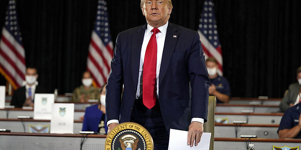 US-Präsident Donald Trump hat den Ex-Berater Roger Stone begnadigt.