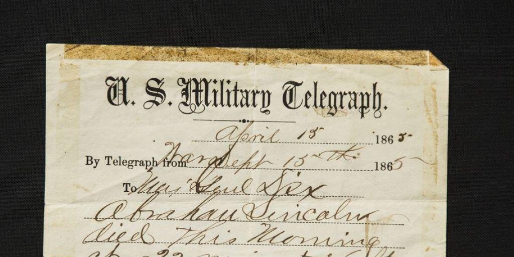 Dieses über 150 Jahre alte Telegramm mit der Nachricht von Präsident Lincolns Ableben steht zum Verkauf.