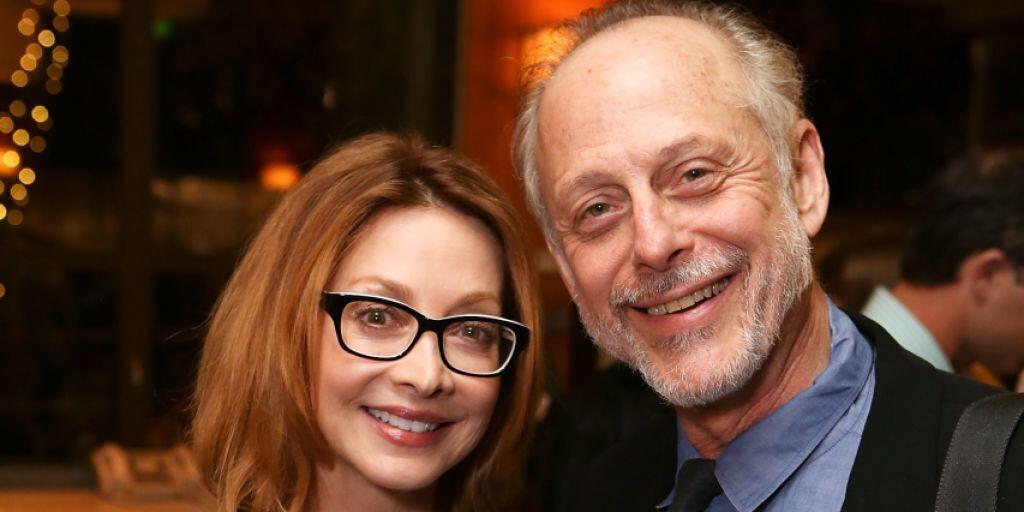US-Schauspieler Mark Blum (mit Schauspielerin Sharon Lawrence) ist mit 69 Jahren an den Folgen einer Covid-19-Infektion gestorben. (Archivbild)