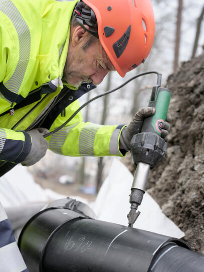 Installation der Fernwärme auf Schloss Vaduz