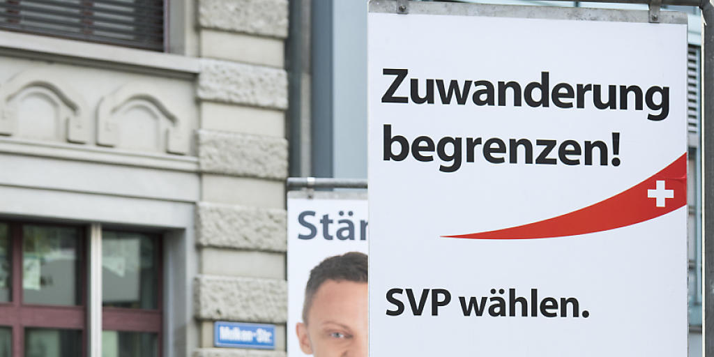 Die SVP punktete bei den Wahlen im Oktober 2015 mit ihren Kernthemen Migration und Asyl. (Archivbild) Die SVP punktete bei den Wahlen im Oktober 2015 mit ihren Kernthemen Migration und Asyl. (Archivbild)