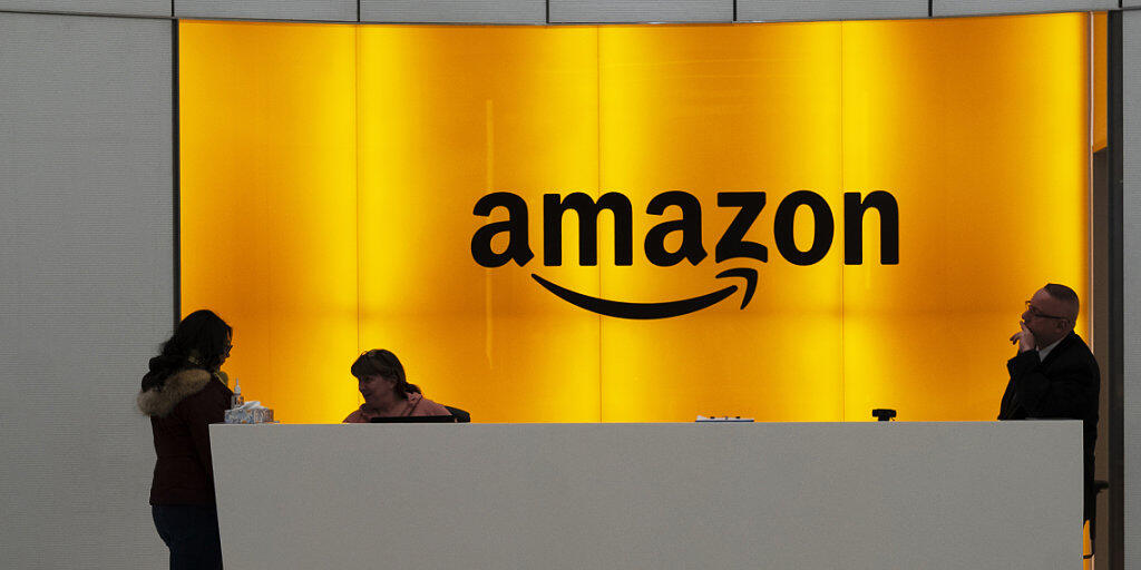 Der Internetriese Amazon setzt in Zeiten der Digitalisierung auf die Fortbildung seiner US-Mitarbeitenden. Amazon nimmt dafür rund 700 Millionen Dollar in die Hand.(Archivbild)