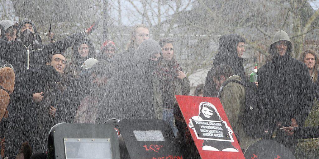 Aller Protest hat nichts genützt: Die französische Region Nantes stimmt für den Bau eines neuen Flughafens. (Archivbild) Aller Protest hat nichts genützt: Die französische Region Nantes stimmt für den Bau eines neuen Flughafens. (Archivbild)
