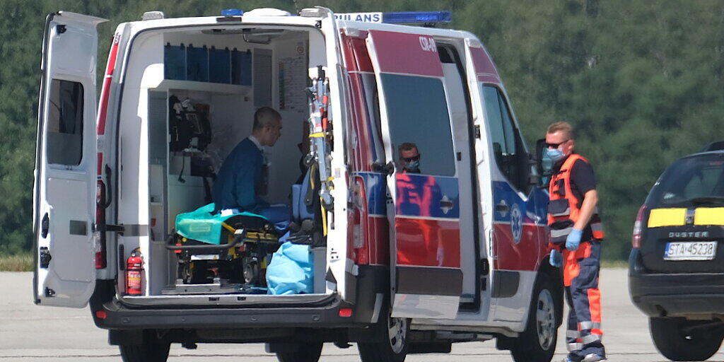 Erst eine Woche nach seinem Horror-Sturz konnte der niederländische Radprofi Fabio Jakobsen von Polen in seine Heimat geflogen werden