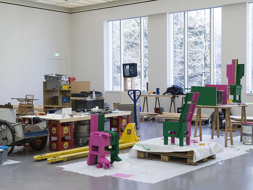 Das Kunsthaus Zürich zeigt vom 16. Februar bis 25. März 2018 die Ausstellung "Abraham Cruzvillegas.  Autorreconstrucción: Social Tissue".