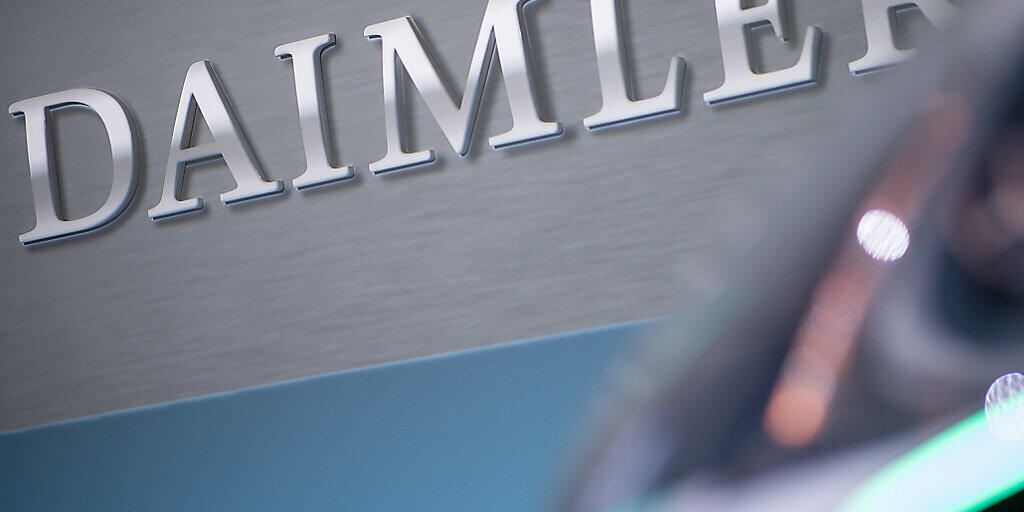 Der deutsche Autokonzern Daimler will laut einem Medienbericht bis zu 15'000 Stellen streichen. (Archivbild)