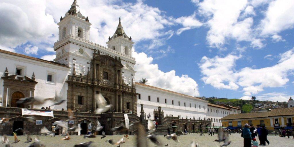 Der Andenstaat Ecuador will aufgrund seiner Geldnot aus dem Opec-Kartell austreten und mehr, statt weniger Erdöl fördern. (Symbolbild Quito)