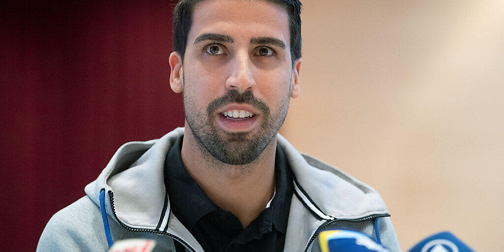 Nach über einem halben Jahr ohne Ernstkampf will Sami Khedira Hertha Berlin im Abstiegskampf helfen