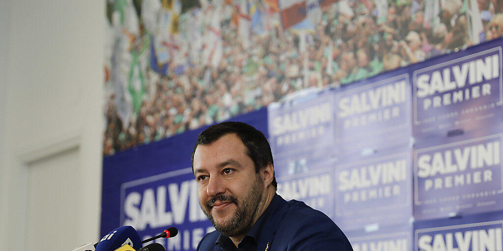 Die Lega Nord will das "Nord" aus dem Emblem streichen und eine nationale Partei werden. Lega-Chef Matteo Salvini will verstärkt im südlichen Italien Fuss fassen. (Archivbild)