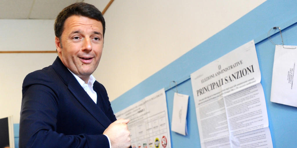 Matteo Renzi bei der Ankunft in einem Abstimmungslokal in Florenz am Sonntag Matteo Renzi bei der Ankunft in einem Abstimmungslokal in Florenz am Sonntag