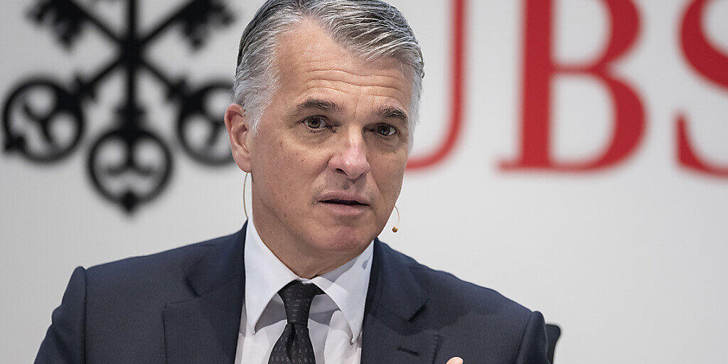 UBS-CEO Sergio Ermotti hat in der Nacht zum Donnertag seinen Rücktritt angekündigt. Ab dem 1. November wird der derzeitige ING-Chef Ralph Hamers die Position übernehmen.