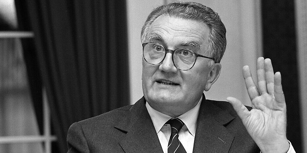 Mit Fritz Gerber ist einer der bekanntesten ehemaligen Schweizer Manager gestorben. Der frühere Roche- und Zurich-Chef verstarb am Sonntag im Alter von 91 Jahren.(Archivbild)