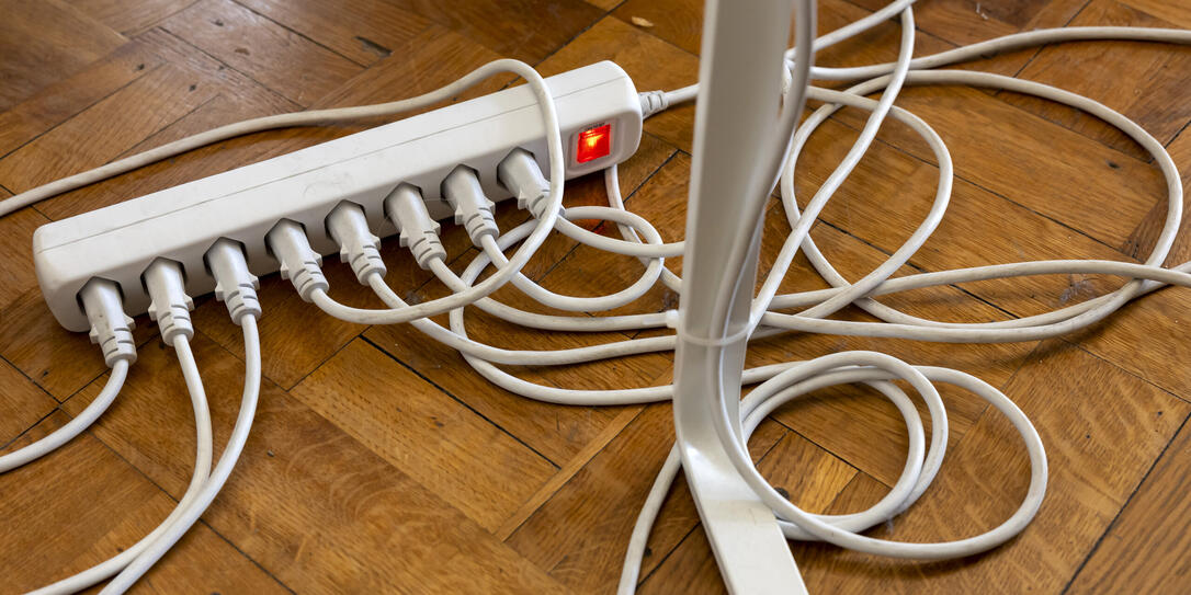 STECKDOSENLEISTE, STECKERLEISTE, STECKDOSE, KABEL, STROMKABEL, EFFIZIENZ, ENERGIEEFFIZIENZ, ENERGIEREDUKTION, STROMREDUKTION,