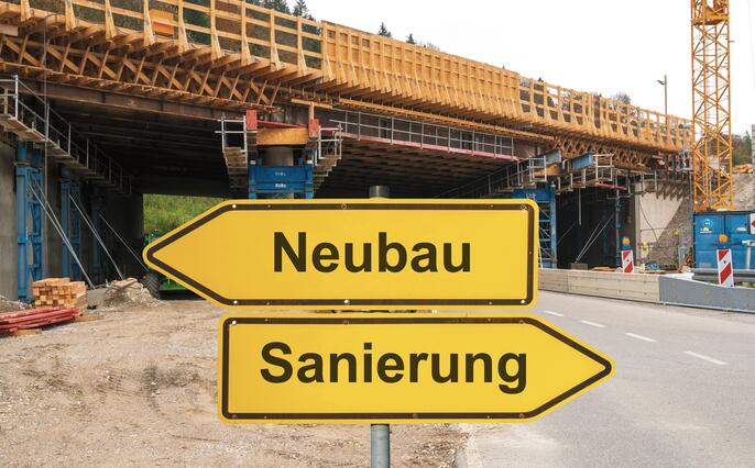 Bridge renovation or new bridge construction