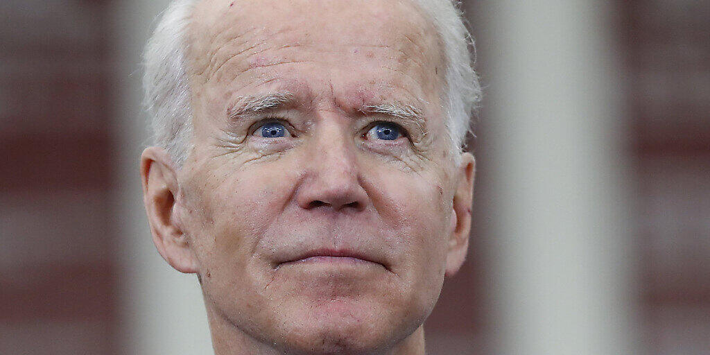ARCHIV - Joe Biden, ehemaliger US-Vizepräsident und designierter Präsidentschaftskandidat der Demokraten, spricht auf einer Wahlkampfveranstaltung. Foto: Paul Sancya/AP/dpa