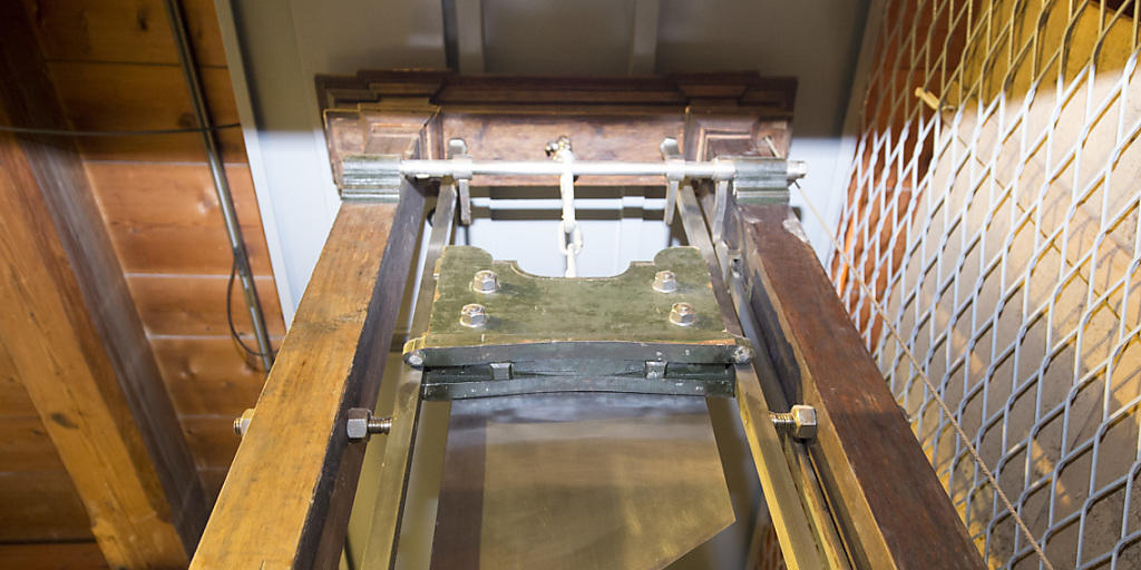 Die 1940 zum letzten Mal in der Schweiz verwendete Guillotine ist im Historischen Museum in Luzern ausgestellt. Die 1940 zum letzten Mal in der Schweiz verwendete Guillotine ist im Historischen Museum in Luzern ausgestellt.
