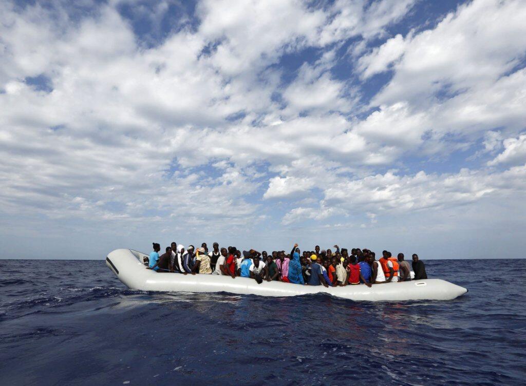 Die Fahrt über das Mittelmeer endet für viele Flüchtlinge mit dem Tod. Hilfswerke fordern deshalb sichere und legale Zugangswege in die Schweiz. (Archiv)