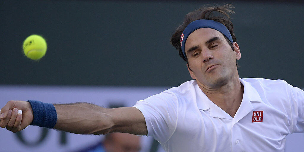 Viel zu oft wurde Roger Federer in der zweiten Stunde des Finals von Dominic Thiem in die Defensive gedrängt Viel zu oft wurde Roger Federer in der zweiten Stunde des Finals von Dominic Thiem in die Defensive gedrängt
