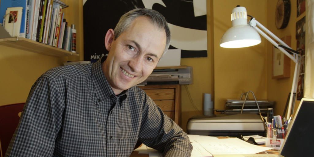Der unter dem Pseudonym "Mix & Remix" bekannte Zeichner Philippe Becquelin in seinem Lausanner Atelier. (Archiv) Der unter dem Pseudonym "Mix & Remix" bekannte Zeichner Philippe Becquelin in seinem Lausanner Atelier. (Archiv)