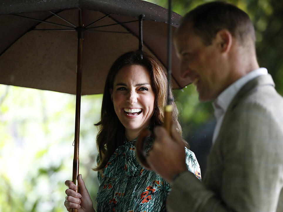 Ist wieder schwanger: Die britische Herzogin Kate, hier zusammen mit ihrem Mann Prinz William. (Archiv)