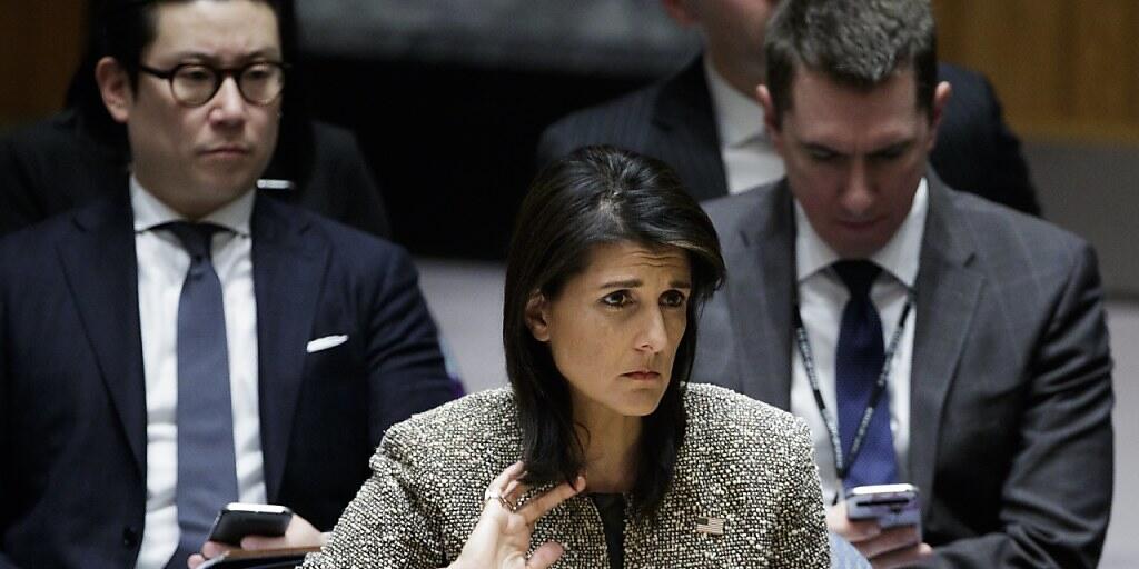 Nikki Haley, US-Botschafterin der USA bei den Vereinten Nationen fordert, dass sämtliche Länder ihre Beziehungen zu Nordkorea abbrechen. China und Russland kritisieren diesen Vorschlag.