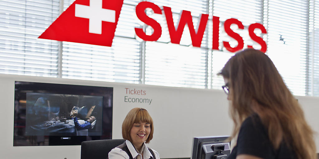 Obwohl die Swiss ihr Angebot mit mehr Flügen ausgeweitet hat, sank die Zahl der Passagiere im ersten Halbjahr. (Archiv) Obwohl die Swiss ihr Angebot mit mehr Flügen ausgeweitet hat, sank die Zahl der Passagiere im ersten Halbjahr. (Archiv)