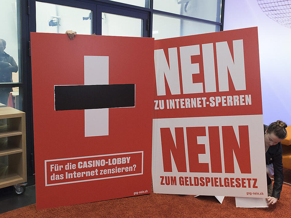 Das Argument der Internetsperren zeigt im bisherigen Abstimmungskampf Wirkung: Das Geldspielgesetz würde heute abgelehnt. Das zeigt die erste Tamedia-Umfrage. (Archiv)