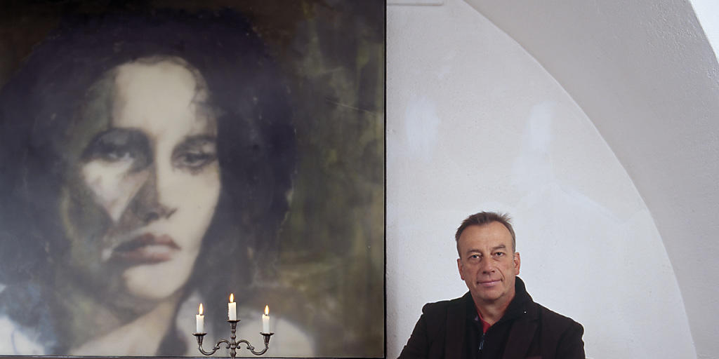 Am Ziel: Walter Hauser, Präsident der Anna-Göldi-Stiftung, kann das neue Museum im Hänggiturm in Glarus/Ennenda eröffnen.