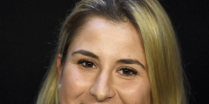 Freut sich auf das Duell mit Serena Williams: eine strahlende Belinda Bencic in Melbourne