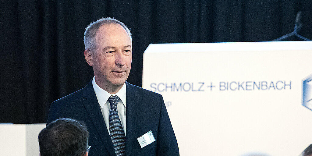 Jens Alder, der Präsident des Schmolz + Bickenbach-Verwaltungsrats, an der ausserordentlichen Generalversammlung des Stahlkonzerns in Emmenbrücke. Jens Alder, der Präsident des Schmolz + Bickenbach-Verwaltungsrats, an der ausserordentlichen Generalversammlung des Stahlkonzerns in Emmenbrücke.