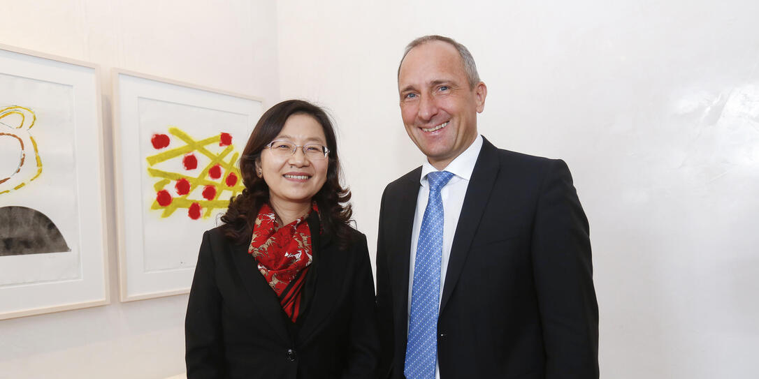 Höflichkeitsbesuch Jinqui Mao China
